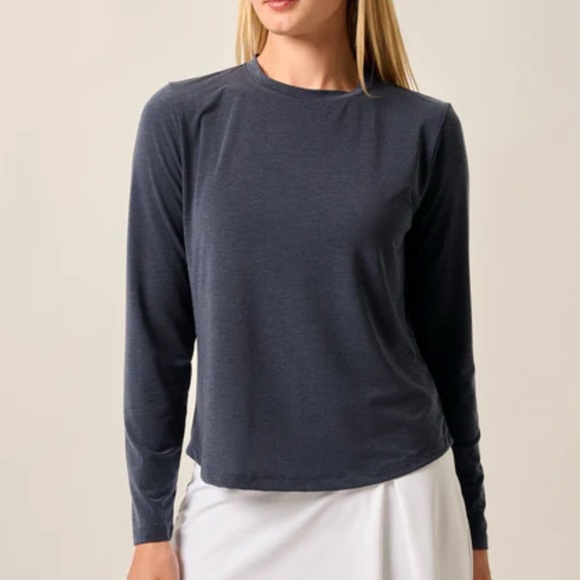 Johnnie-O Course Tee Women’s XL NAVY BLUE Performance Featherweight T-Shirt NWOT - Picture 1 of 8